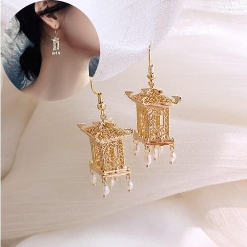 Chinese Style Pavilion Pearl Drop Earrings Fashion Vintage Dangle Bohemian Earrings for Women Ethnic Party Earrings Jewelry