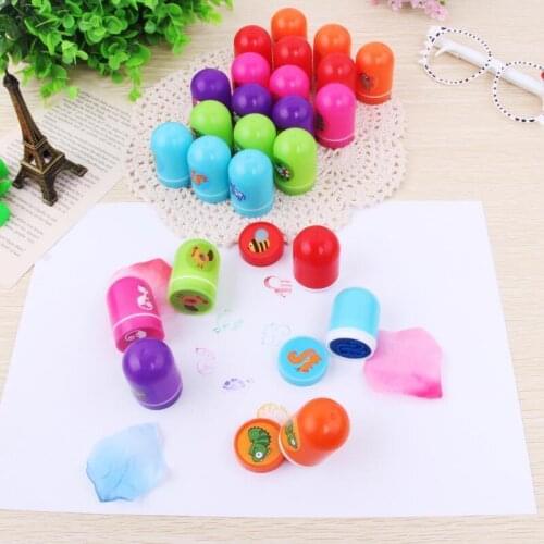 24Pc Cartoon Stamp Children Custom Plastic Stampers Toys Seal Stamper Kids DIY Diary Decorative Painting Scrapbooking Decoration