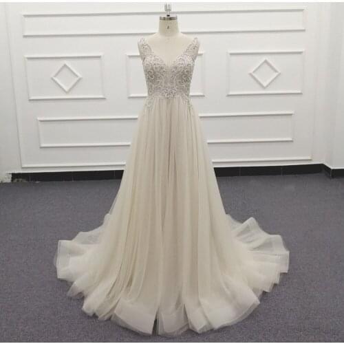 Wedding Dress Embroidery Beads Rhinstone Milky White Stone V Neck Tulle Skin Color Zipper Horse Hair Bridal Gown HQ008