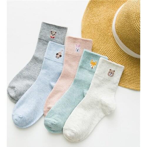 Q Women Socks Autumn Winter New Cute Cartoon Cotton Socks Ladies Sports Students College Wind Trend Sock Harajuku Fashion Socks