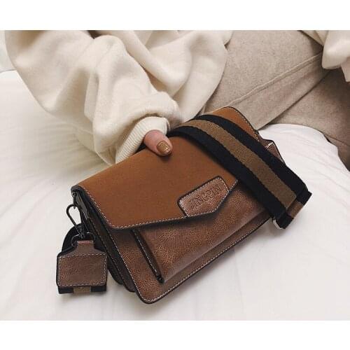 2021 Womens Shoulder Bag Luxury Retro Messenger Bag hit Color Wide Shoulder Strap Ladies Bag Designer Clamshell Fashion Japanes