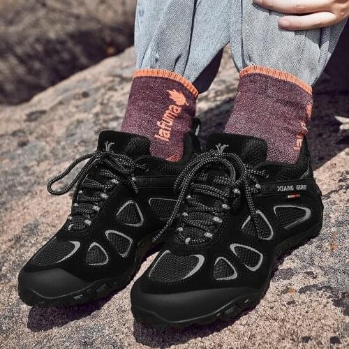 XIANG GUAN Men Hiking Shoes Non-slip Wear-resistant Climbing Shoes Winter Outdoor Walking Travel Comfortable Ladies hiking shoes