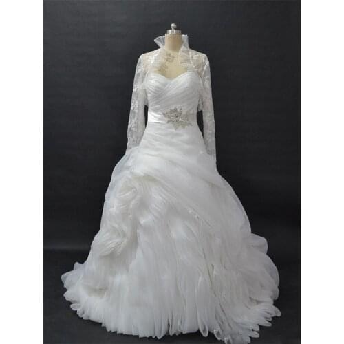 Ball Gown Pleated Wedding Gowns Strapless Pick Up Chapel Train Bridal Gowns vestidos de novia With Long Sleeve Bolero