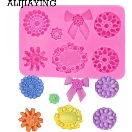 M0187 Gem Buttons Relief Cake Border Silicone Mold Bow Cupcake Fondant Cake Decorating Tools Candy Chocolate Gumpaste Moulds
