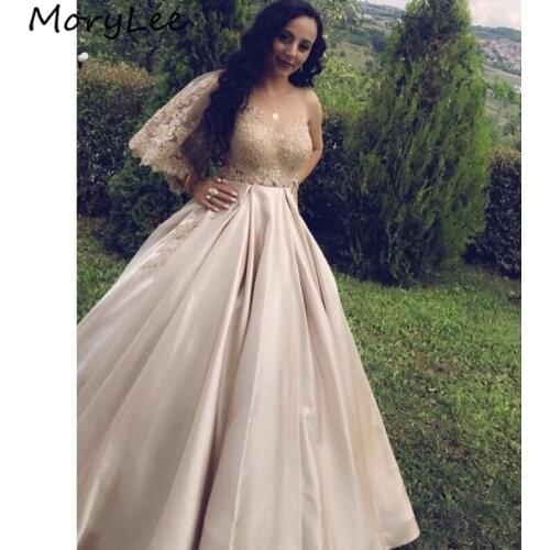 Prom Dresses Champagne Ball Gown Half Sleeves Satin Lace Applique Prom Dresses With Lace Up Back vestidos de fiesta de noche