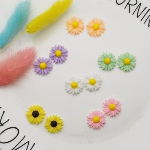 20pcs/lot Resin Daisy Charms Chrysanthemum SunFlower Cameo Cabochon Pendants Patch For DIY Earrings Phone Case Accessories YZ816