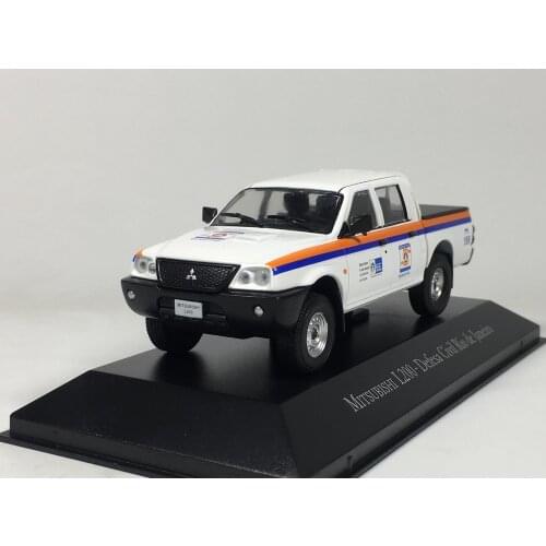 I XO 1:43 Mitsu bishi L200 pickup boutique alloy car toys for children kids toys Model Original package