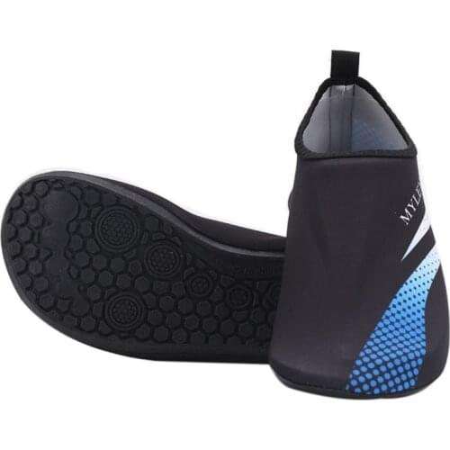 2019 New Beach Spring Outdoor Shoes Woman Men Aqua Shoes Trekking Upstream Walking Water Quick Drying Sneaker Shoes