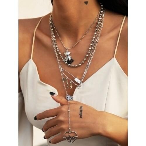 Punk Pin Star Womens Pendant Necklace Accessories Retro Simple Heart-shaped Bear Wedding Party Necklace Accessories Set Gift