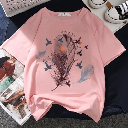 Feather Graphic Print T-shirt Women Tee Harajuku Aesthetic White Tops Casual Tshirt 2021 New Summer Fashion Y2k Female T Shirt