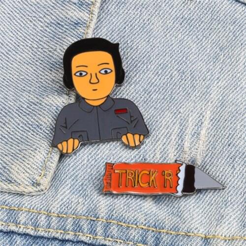 Creative Boy Head Brooches Cartoon TRICK Pen Knife Enamel Pins Jackets Shirt Lapel Badges Fashion Jewelry Gift for Kids Students