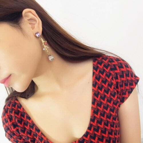 Fashionable personality gold trunk Earrings Gold trunk inlaid Blue Zircon White Rhinestone pendant lady Earrings Jewelry