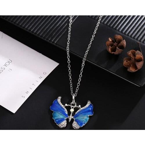 Tibetan Butterfly Necklace Alloy Enamel Butterfly Pendant Necklaces Suspension Silver Color Vintage Necklace For Women Jewelry