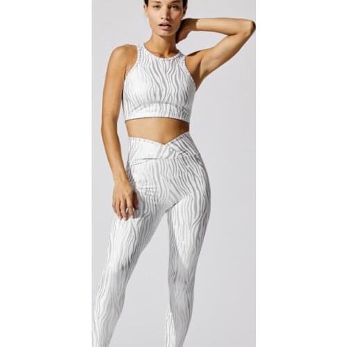 New stripes Print Yoga Sets Women Sexy High Waist Push Up Gym Workout Tights Clothing Womens Sports Fitness 2 Piece Set