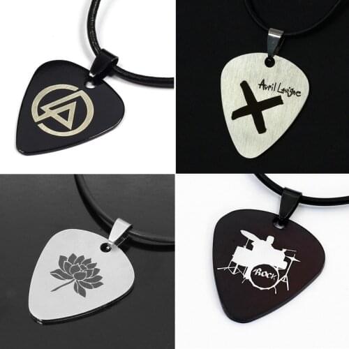 1Pcs Titanium steel Guitar Picks Plectrum Fingerpicks High-end Guitarra Picks For Musical Instrument Accessories stainles