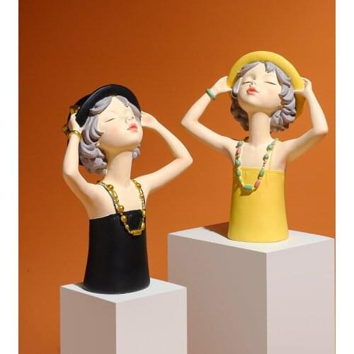Girl Figures Statue Home Decoration Accessories Mordern Art Sculpture Wedding Bithday Christmas Gift Ornament Craft Decoracion