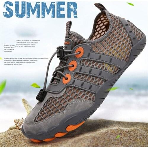 Couples upstream shoes sports leisure outdoor beach men and women swimming shoes hiking shoes riding shoes new five-finger shoes