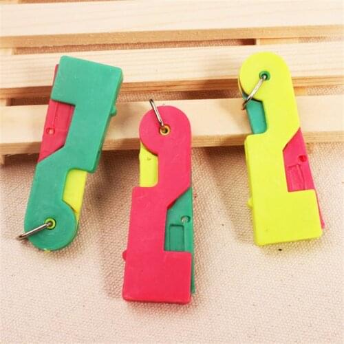 Cross stitch needle threading device for sewing machine for automatic threading device for the elderly blind lead special needle