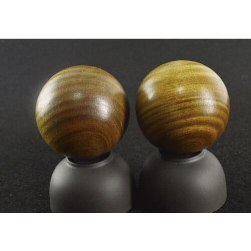 Top grade green sandalwood health care hand exercise ball 5cm keep fit wooden Massage ball high quality 1 pair Christmas gift