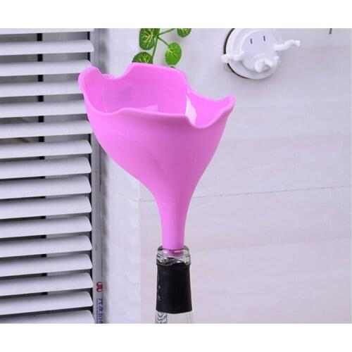 1PC Elephant Funnel Creative Kitchen Multi-function Home Kitchen Water Leakage Oil Leak Liquid Funnels Specialty Tool OK 0338