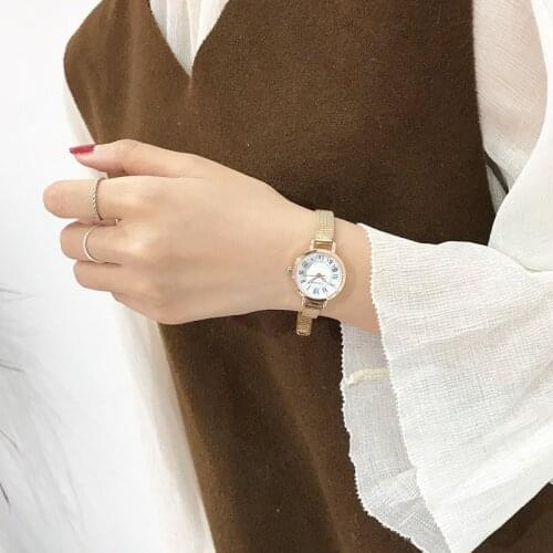 Small lady temperament quartz bracelet watches ulzzang popular brand roma retro female watch woman clock with vintage leather