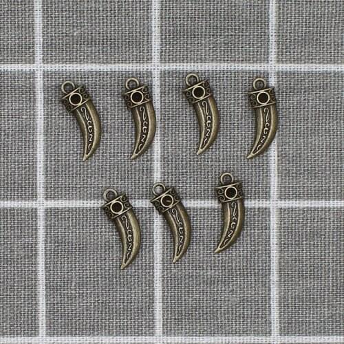 10pcs/lot 8*22mm antique Silver Plated Horn Charms snake Tooth Dagger pendant beads for Jewelry Accessories Making X1846