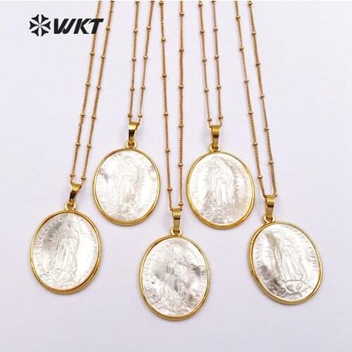 WT-JN022 Wholesale Natural Round Shape Shell Pendants Necklace with 18"Gold strim Chain for Necklaces 24K Metal Electroplated