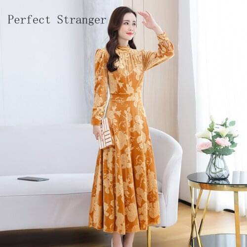 2021 Autumn Winter New Arrival High Quality Retro Stand Collar Flower Printed Long Sleeve Collect Waist Women Long Velvet Dress