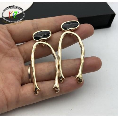 F.J4Z Fashion Chic Earrings Women Designer Hand Down Pendant Earrings For Party Dropship