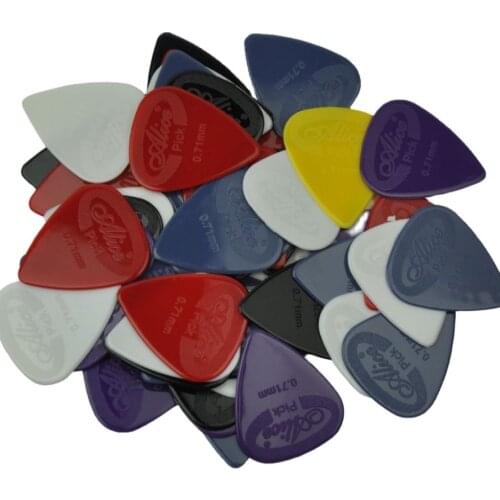 100pcs Medium 0.71mm Glossy Anti-Skid Nylon Guitar Picks Plectrums
