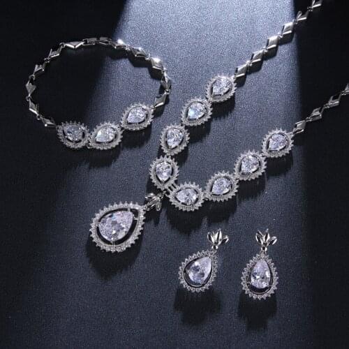 Bettyue New Muliticolors Choice Fashion Necklace Bracelet And Earring Waterdrop Appearance Elegant Jewelry Set Women In Wedding