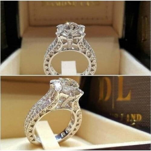 Milangirl Elegant Oval Finger Ring Band Dazzling Brilliant Stone Four Prong Setting Classic Wedding Jewelry Anniversary Gift