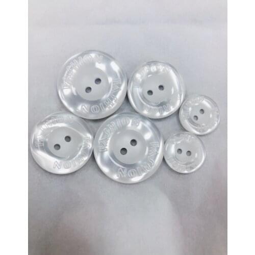 New 20pcs Resin 2 holes Buttons Sewing accessories Size Complete for clothing Decorative Plastic Buttons Handmade DIY