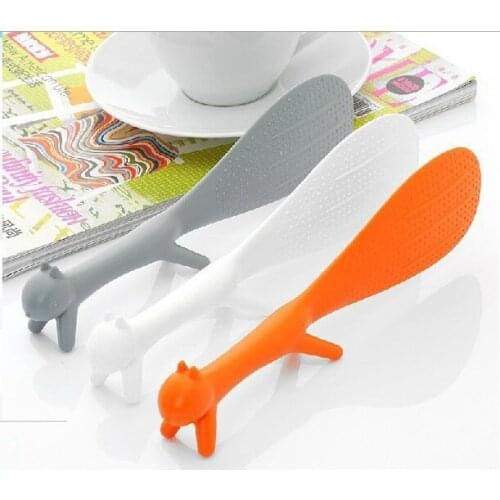 New arrival 1 PC Random Color!! Cute Lovely Kitchen Supplie Squirrel Shaped Ladle Non Stick Rice Paddle Meal Spoon