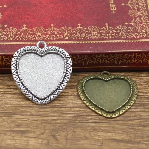 4pcs Fit 25mm Heart Glass Cabochon Base Setting Hot Antique Bronze Silver Color Color Pendant Tray For Jewelry DIY Making