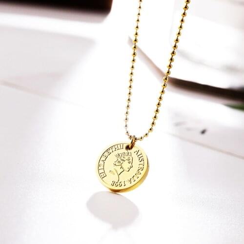 Necklace for Women Elizabeth Ⅱ Queen Portrait Round Pendant Titanium Steel Vintage Gold Rose Gold Silver Color Jewelry(GN246)