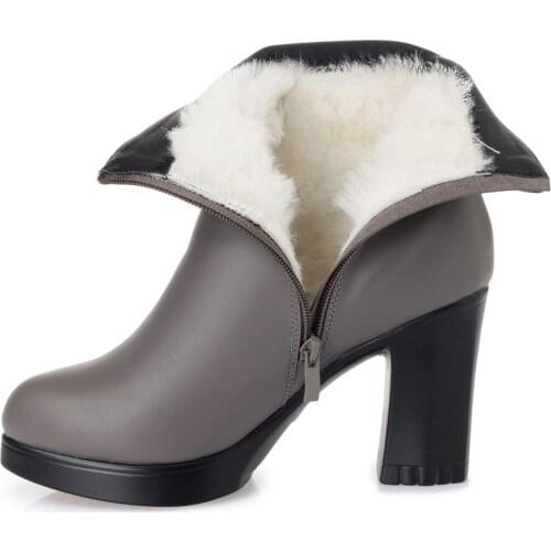 ZXRYXGS Brand Boots Metal Rhinestone Cow Leather Boots Warm Plush Wool Snow Boots Winter Shoes Thick with High Heels Women Boots