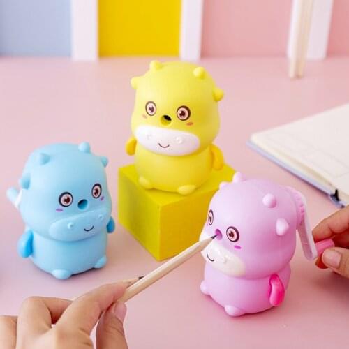 Cute Cow Pencil Sharpener Manual Pencil Sharpener Plastic Pencil Sharpener Handheld Perfect for Kids, Pink, Yellow, Blue