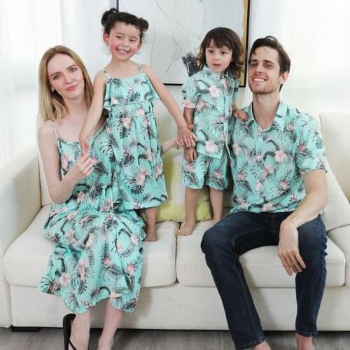 Family Matching Clothes Mom Daughter Green Leaf Sling Dresses Dad Son Polo Tshirts Women Men Couple Match Outfits Kids Beachwear