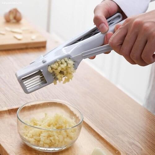 Kitchen multi-purpose hand garlic press garlic twister ginger masher dual purpose slicing garlic masher garlic masher
