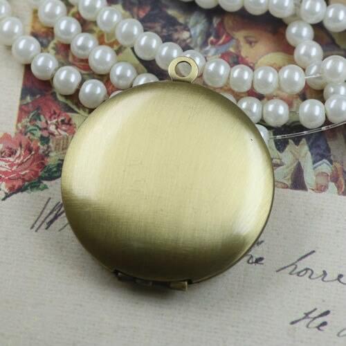 Fashion Design Charm Findings 2pcs Wholesale ANTIQUE BRONZE 36*31mm Oval Photo Locket Frame Accessories for Pendant Making