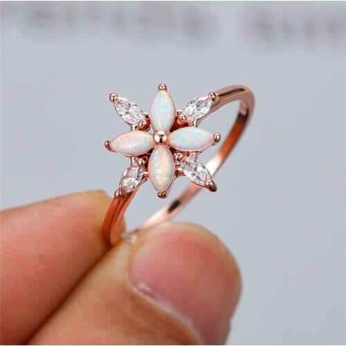 Female Luxury White Leaf Opal Stone Ring Dainty Crystal Flower Thin Engagement Ring Boho Rose Gold Color Wedding Rings For Women