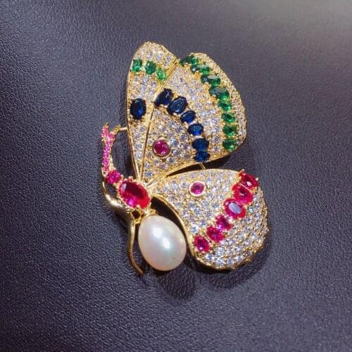 Wholesale natural freshwater pearl corsage products boutique butterfly half wing Butterfly brooch high-end craft gifts