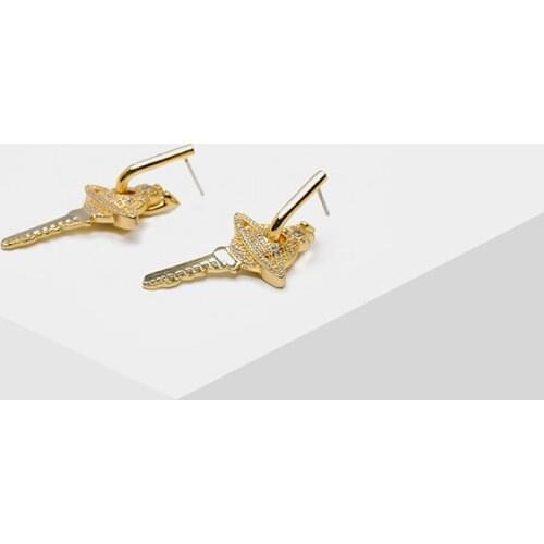 Amorita boutique Exquisite stylish star key earrings