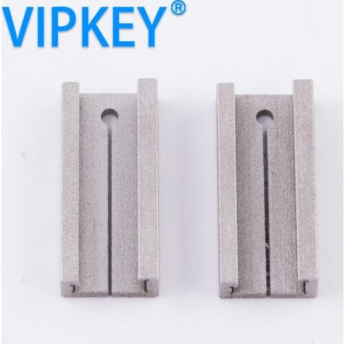 2pcs/lot Duplicating Fixture Clamp For BWM Key Blank Key Cutting Machine Accessories Key Cutter Machine Part