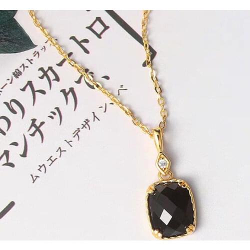 Designer original Japanese black agate pendant necklace retro light luxury noble charm female silver jewelry