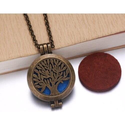 Vintage Bronze life Tree Aroma Diffuser Necklace Perfume Essential Oil Diffuser Aromatherapy Pendant Necklace Women jewelry