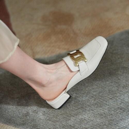 New Spring/Summer Women Shoes Square Toe Slingbacks Pumps Women Solid Cow Leather Low Heel Mules Metal Button Slipper for Women