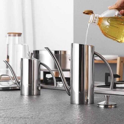 500/700ml 304 Stainless Steel Olive Oil Dispenser Can Soy Sauce Storage Bottle Accessories Vinegar Container Seasoning Organizer