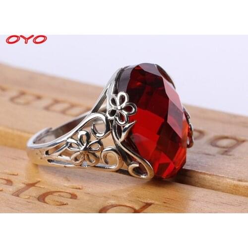 Real 925 sterling silver vintage cut face garnet live mouth index finger ring